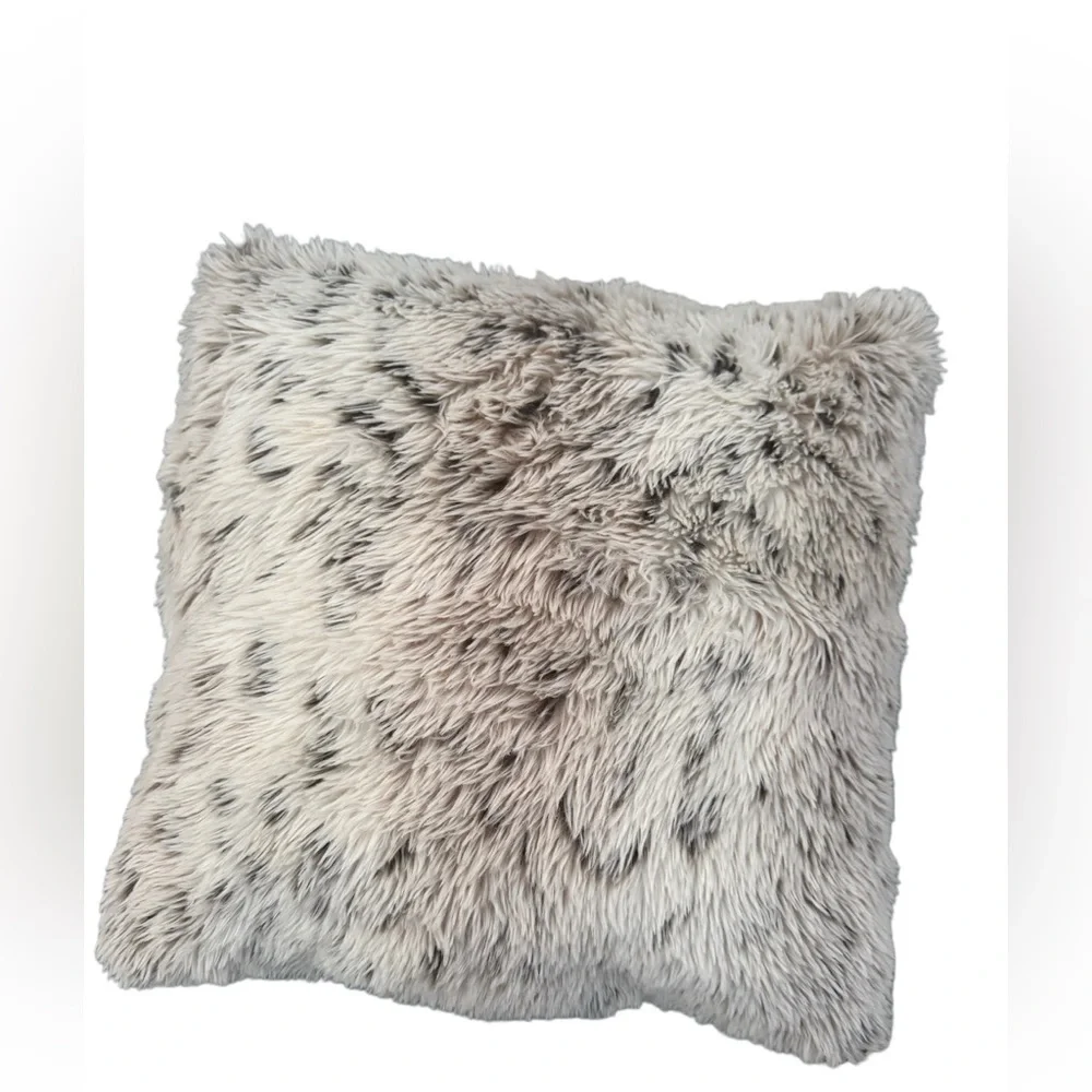 Leopard Faux Fur Throw Pillow 20x20”